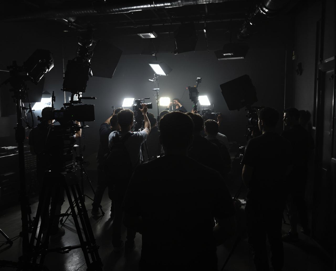 av在线观看制作现场